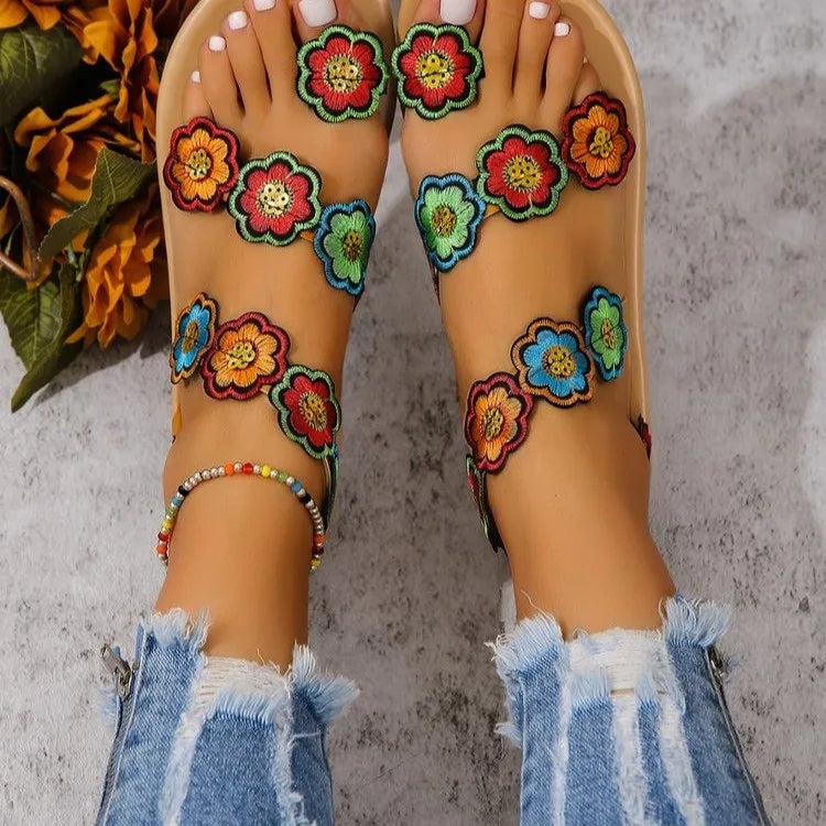 Yellow Embroidered Faux Flower Fashion Sandals Flat Plus Size 43 Summer Outdoor Beach Shoes Travel Mom Shoes - MOLUCKS